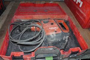 lot 273 image: Hilti TE 500-AVR Rotary Hammer Drill