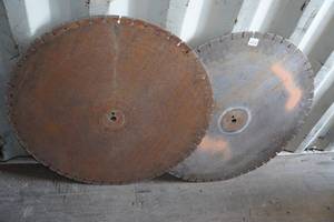 lot 391 image: 36 Diamond Saw Blades