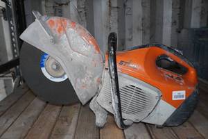 lot 259 image: Stihl TS 420 Gas Concrete Cut Off Saw