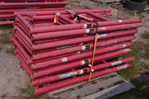 lot 175 image: 5 Tall Scaffold Uprights