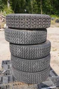 lot 163 image: Skid Steer Wheels and Tires