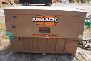 lot 161 image: Knaack Storagemaster Chest Job Box