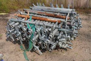 lot 181 image: Scaffold Leveling Jacks