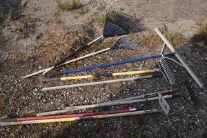 lot 836 image: Rakes and Hoe