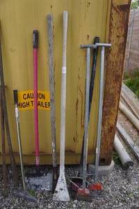 lot 834 image: Chippers