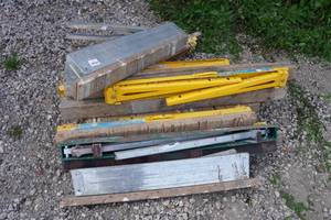 lot 837 image: Folding Sawhorses