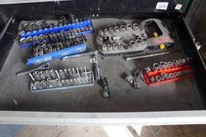 lot 230 image: Sockets and Ratchets - 14 Drive