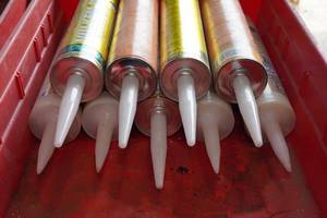 lot 468 image: Sealant and Silicone