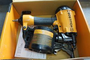 lot 497 image: Bostitch Air Coil Framing Nailer