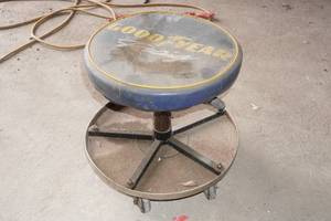 lot 503 image: Goodyear Racing Rolling Shop Stool