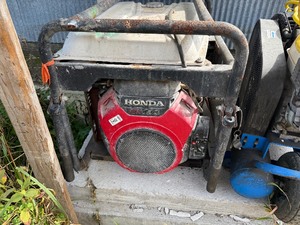 lot 2 image: North Star 13000 Watt Gas Generator - Honda Powered