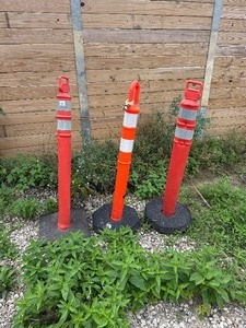 lot 399 image: 3 Traffic Cones