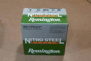 lot 464 image: 25 Remington Nitro Steel 12 Ga 2-34 Magnum Steel BB Shot Shotshells