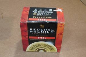 lot 489 image: 25 Federal Ultra Shok 12 Ga 3 Steel BB Shot Shotshells