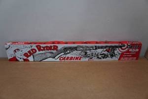 lot 5 image: Daisy Red Ryder 650 Shot A Christmas Wish BB Gun