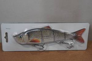 lot 36 image: 10 Giant Jointed Musky Northern Lure