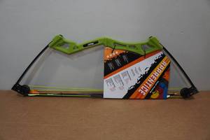 lot 80 image: Bear Apprentice Youth Compound Bow - Ages 4-7
