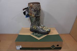 lot 83 image: Muck Boots Mens Arctic Ice AF Arctic Grip Boots - Size 7
