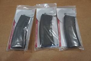 lot 150 image: 3 Troy Battlemag 30 Round AR Magazines - .2235.56