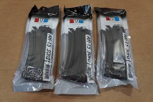 lot 152 image: 3 RWB 30 Round AR-Format Magazines