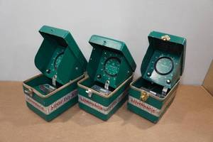 lot 194 image: 3 Vintage Lowrance Fish Lo-K-Tor Fish Finders