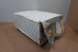 lot 206 image: Deluxe Grade Canvas V-Hull Fishing Boat Cover