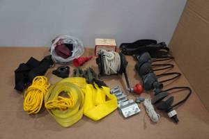 lot 208 image: Assorted Camping Gear - Rope, Straps