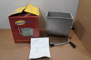 lot 213 image: Northern Industrial Stainless Steel Meat Mixer