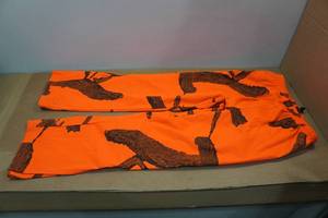 lot 233 image: HFC Mens Blaze Orange Camo Pants - Large