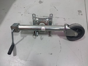 lot 133 image: Trailer Tongue Jack