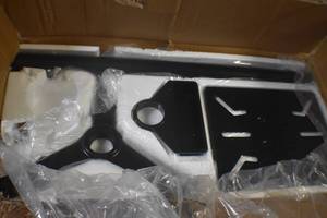lot 55 image: Pedestal stand