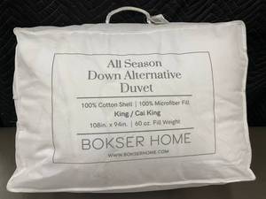 lot 13 image: Bokser Home King All Season Down Alternative Duvet