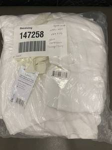 lot 19 image: King Size Linen & Cotton Duvet Cover and Sham Set - DamageDirty