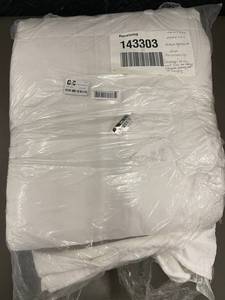 lot 22 image: KingCal King White Comforter DamagedDirty