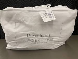 lot 56 image: Bokser Home Twin FeatherDown Duvet Insert, 70 x 92 Inch