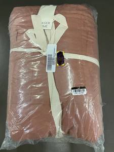 lot 67 image: French Linen Box Stitch Quilt TwinTwin XL Clay