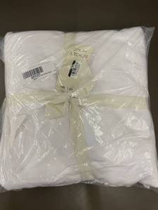 lot 69 image: FullQueen White 100 Percent French Linen Duvet Cover