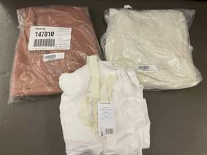 lot 74 image: French Linen Bedding Lot - Sham Set, Bedskirt, Pillowcases