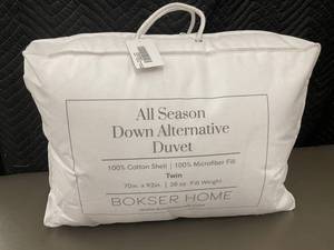 lot 75 image: Bokser Home All Season Down Alternative Twin Duvet