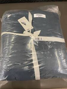 lot 77 image: French Linen Box Stitch Quilt - FullQueen, Baltic Blue