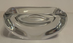 lot 22 image: LR - Vintage 1939 Orrefors Signed Art Glass Bowl 22514