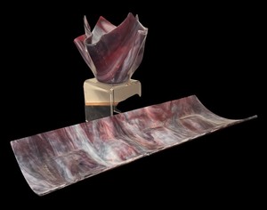 lot 47 image: Stained Glass Platter and Vase Set with Purple Swirl Design