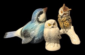 lot 57 image: Set of 3 Goebel Porcelain Bird Figurines including Owls and Songbird