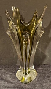 lot 199 image: Vintage Chalet Art Glass Sculptural Form Vase