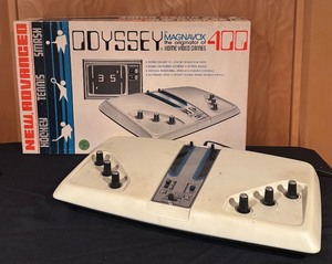 lot 161 image: Magnavox Odyssey 400 Home Video Game Console