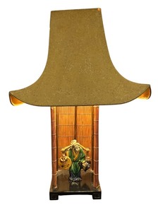 lot 206 image: Asian Style Vintage Lamp with Ceramic Figure