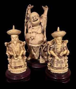 lot 210 image: Set of 3 Asian Figurines with Buddha and Mandarins