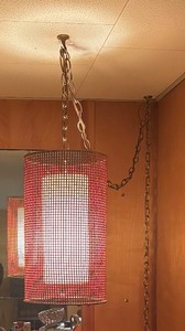lot 225 image: Mid Century Hanging Chain Lamp with Woven Shade
