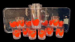 lot 246 image: Vintage Edgar Watkins Apple Motif Acrylic Pitcher, 8 Glasses and Serving Trays
