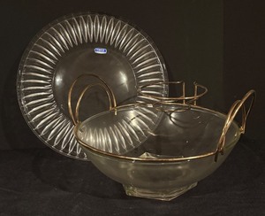 lot 258 image: Gorham Crystal Platter and Vintage Serving Bowl